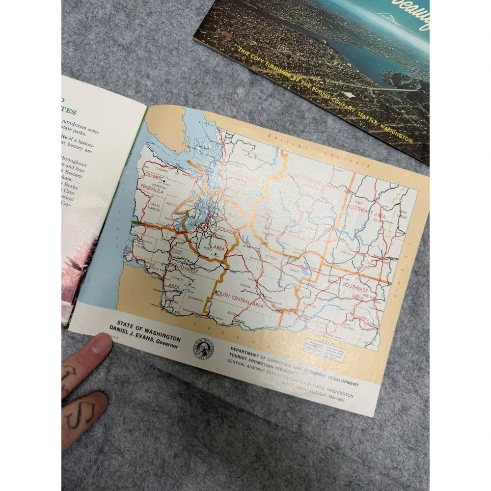 1960s Washington state memorabilia and‎ travel info books lot of 2